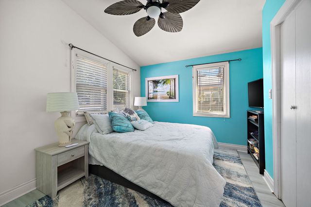 1435 Gunderson Avenue, Berwyn, IL 60402