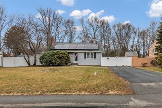 157 Spring St, East Bridgewater, MA 02333