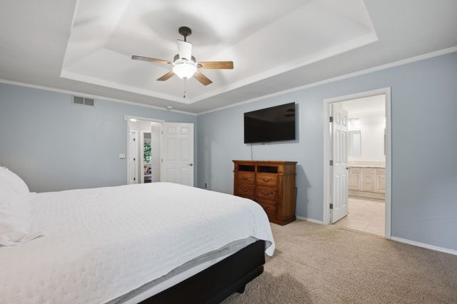 1362 N Hickory Creek, Wichita, KS 67235