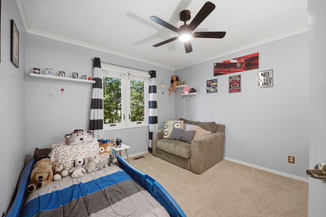 1362 N Hickory Creek, Wichita, KS 67235