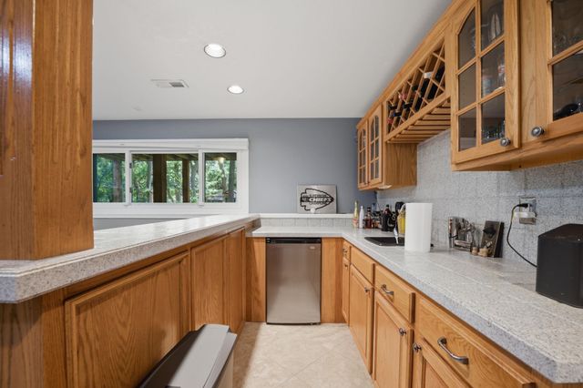 1362 N Hickory Creek, Wichita, KS 67235
