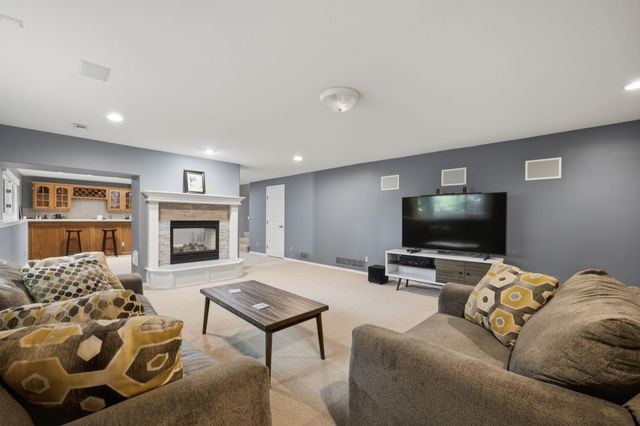 1362 N Hickory Creek, Wichita, KS 67235