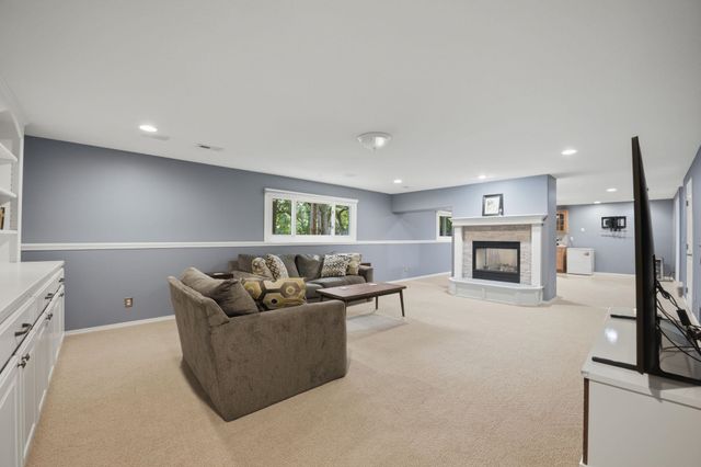 1362 N Hickory Creek, Wichita, KS 67235