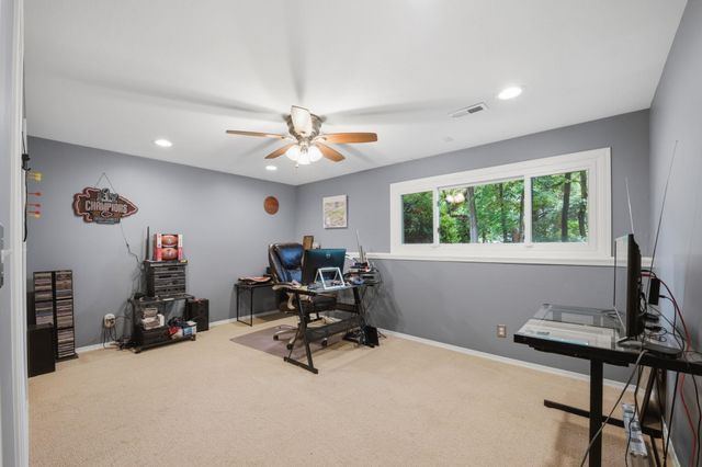 1362 N Hickory Creek, Wichita, KS 67235