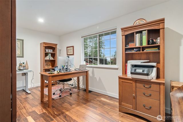 350 E Mountain View Drive, Allyn, WA 98524