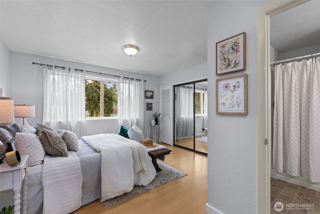 17545 12th Avenue NE, Shoreline, WA 98155