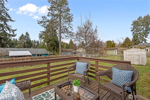 17545 12th Avenue NE, Shoreline, WA 98155