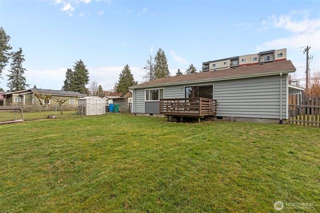 17545 12th Avenue NE, Shoreline, WA 98155