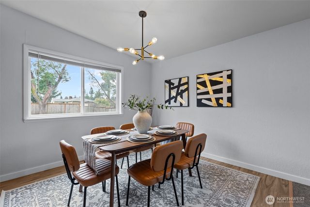 17545 12th Avenue NE, Shoreline, WA 98155