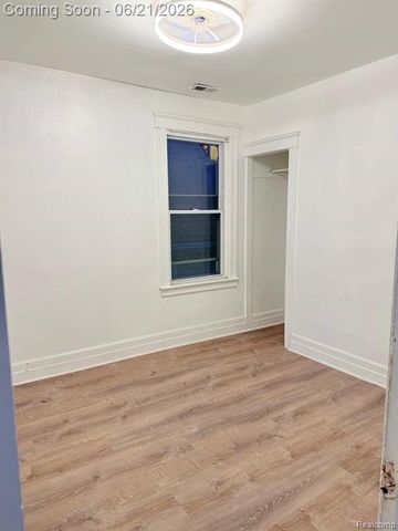 3055 Belmont Street, Hamtramck, MI 48212