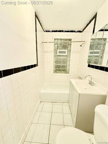3055 Belmont Street, Hamtramck, MI 48212