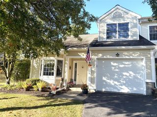1 S Cambridge Court, Fishkill, NY 12524