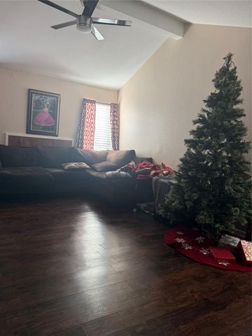 12500 Sandpiper Drive 204, Houston, TX 77035