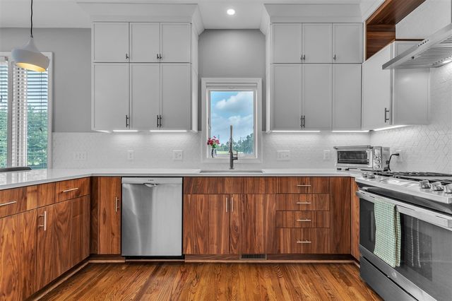 5049 Birdie Lane, Ann Arbor, MI 48103