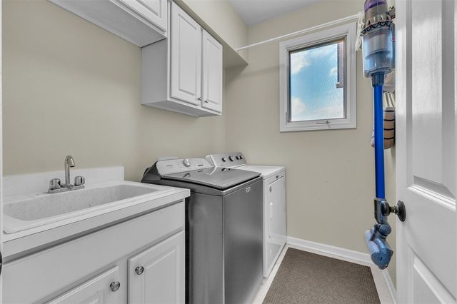 5049 Birdie Lane, Ann Arbor, MI 48103