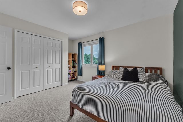 5049 Birdie Lane, Ann Arbor, MI 48103