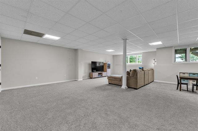 5049 Birdie Lane, Ann Arbor, MI 48103