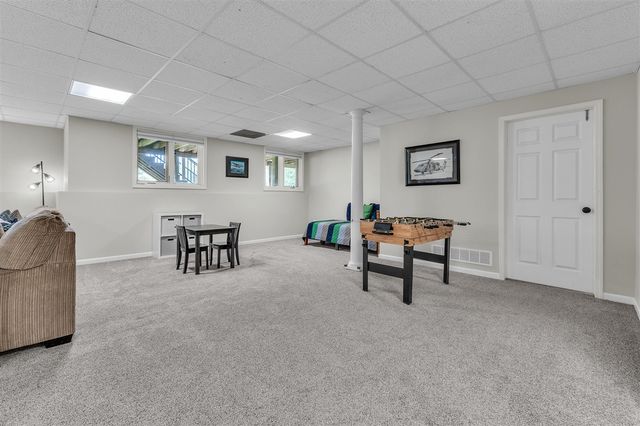 5049 Birdie Lane, Ann Arbor, MI 48103