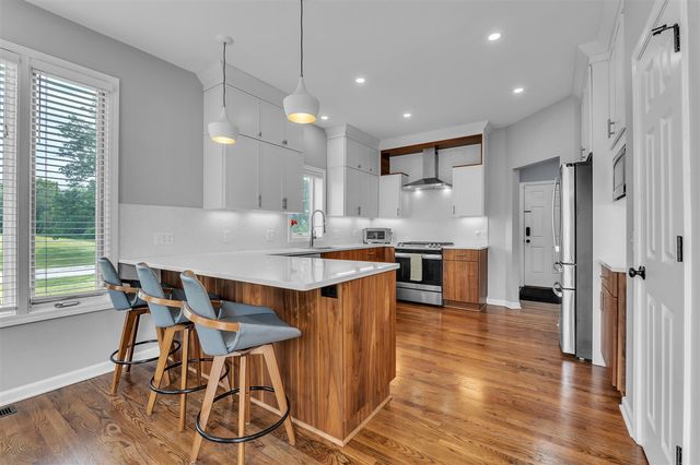 5049 Birdie Lane, Ann Arbor, MI 48103