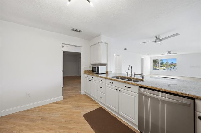 1477 PARK BEACH CIRCLE 13, Punta Gorda, FL 33950
