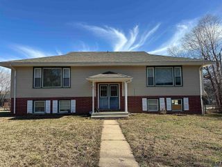731 N Franklin St, Auburn, KS 66402