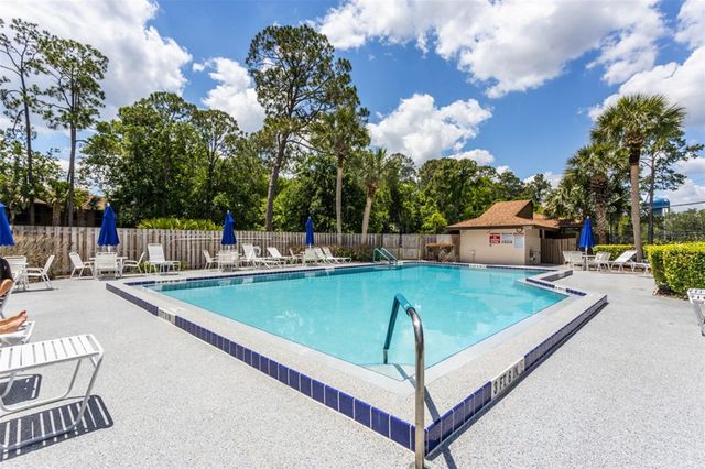 18 SALISBURY COURT 18, Palm Coast, FL 32137