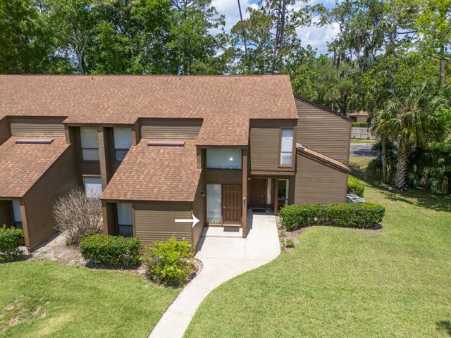 18 SALISBURY COURT 18, Palm Coast, FL 32137