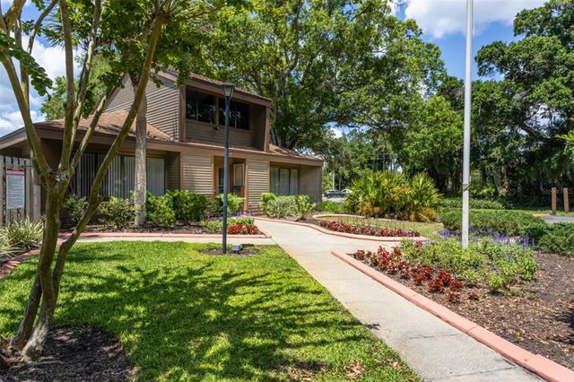 18 SALISBURY COURT 18, Palm Coast, FL 32137