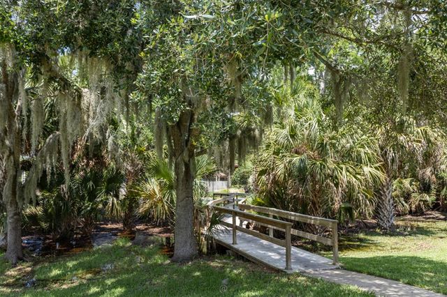 18 SALISBURY COURT 18, Palm Coast, FL 32137