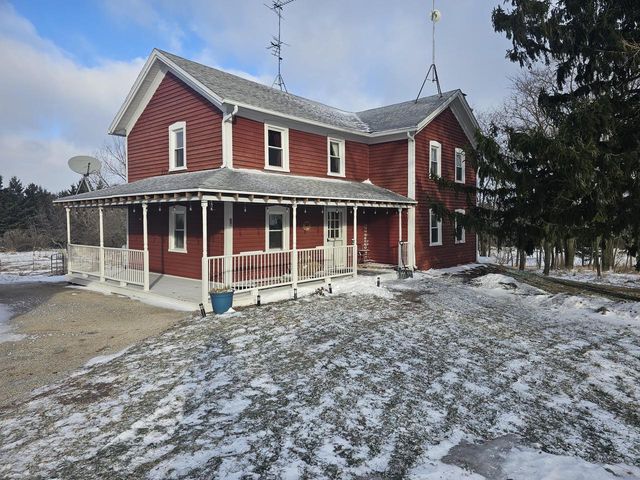 W4568 County Road F, Waldo, WI 53093