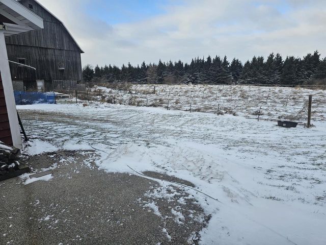 W4568 County Road F, Waldo, WI 53093