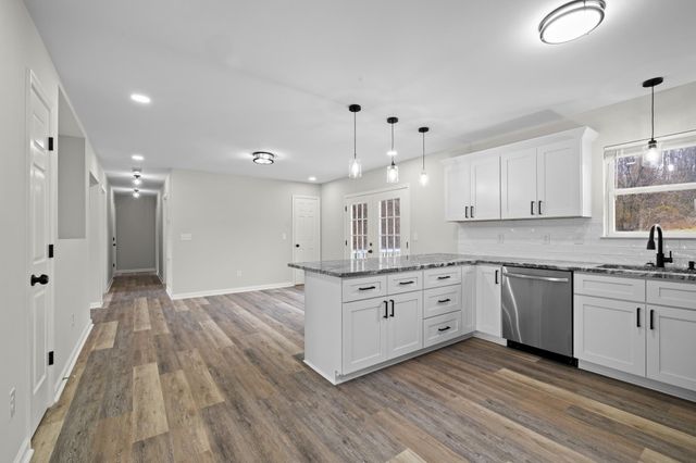 850 GREENWOOD RD, Crozet, VA 22932