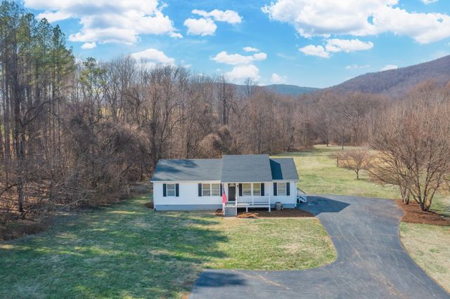 850 GREENWOOD RD, Crozet, VA 22932