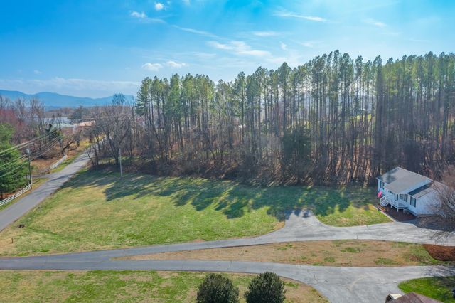 850 GREENWOOD RD, Crozet, VA 22932
