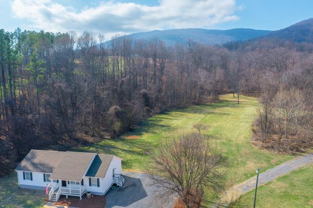 850 GREENWOOD RD, Crozet, VA 22932
