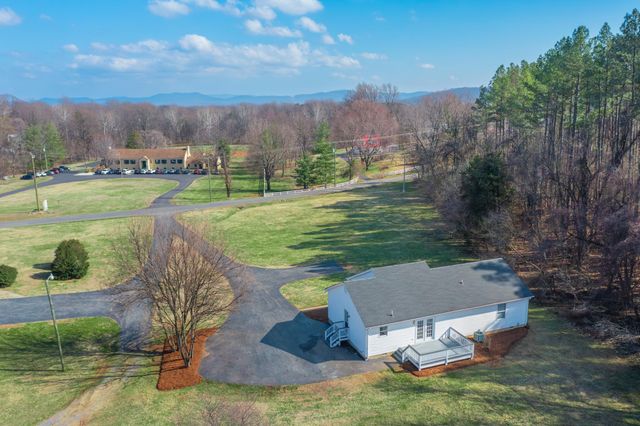 850 GREENWOOD RD, Crozet, VA 22932