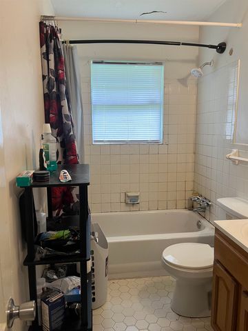 3867 W VALLEY ST, Memphis, TN 38109