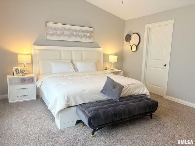 6210 W Clairemont Court, Edwards, IL 61528