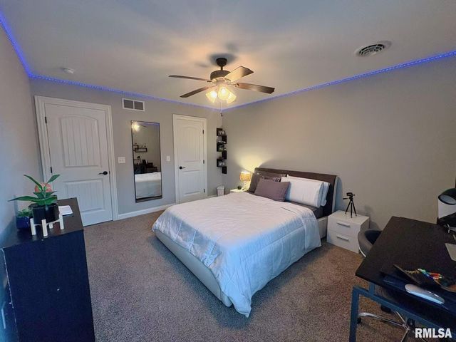 6210 W Clairemont Court, Edwards, IL 61528