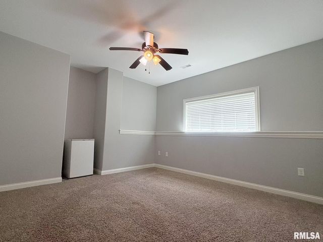 6210 W Clairemont Court, Edwards, IL 61528