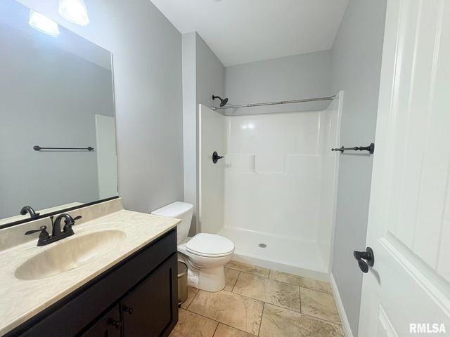 6210 W Clairemont Court, Edwards, IL 61528