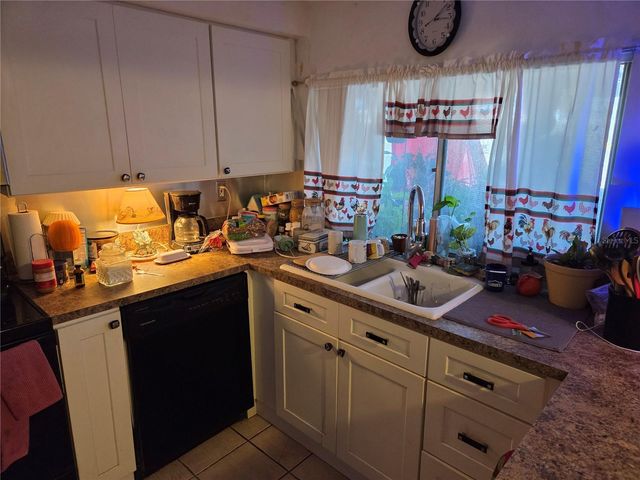 3302 JAMESTOWN DRIVE, Holiday, FL 34691