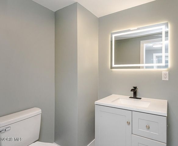 3251 Northwood Avenue, Toledo, OH 43606