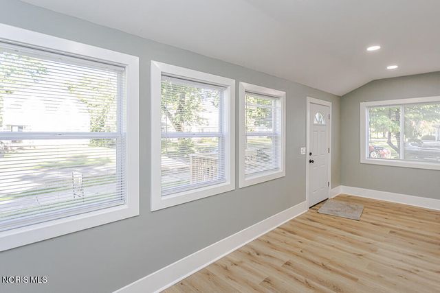 3251 Northwood Avenue, Toledo, OH 43606