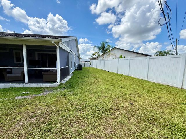 4441-4443 SE Village Road, Stuart, FL 34997