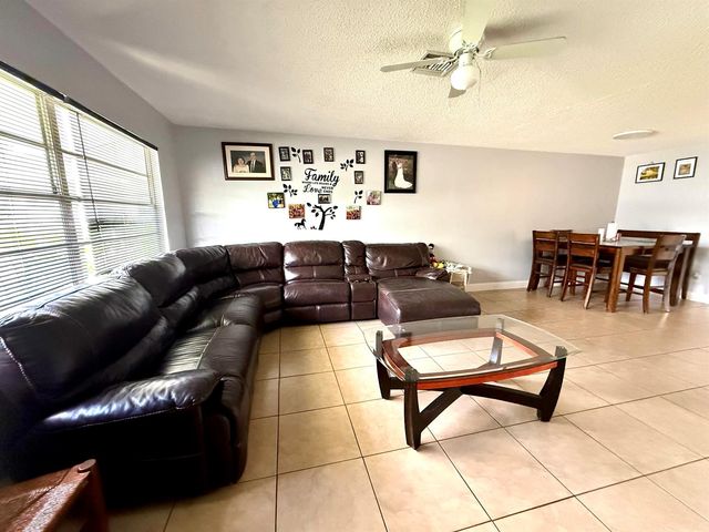 4441-4443 SE Village Road, Stuart, FL 34997