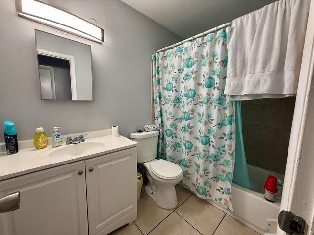 4441-4443 SE Village Road, Stuart, FL 34997
