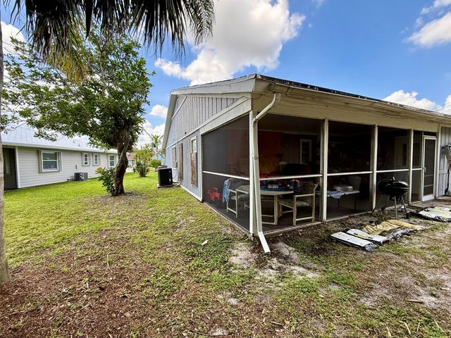 4441-4443 SE Village Road, Stuart, FL 34997