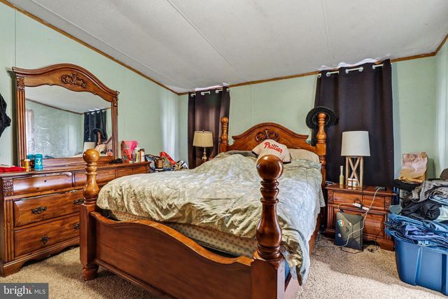 8 MADGE DR, Lancaster, PA 17603