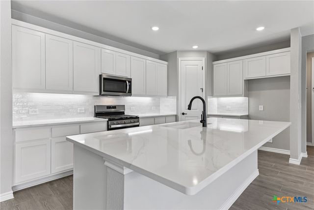 133 Antoinette Way 102, San Marcos, TX 78666